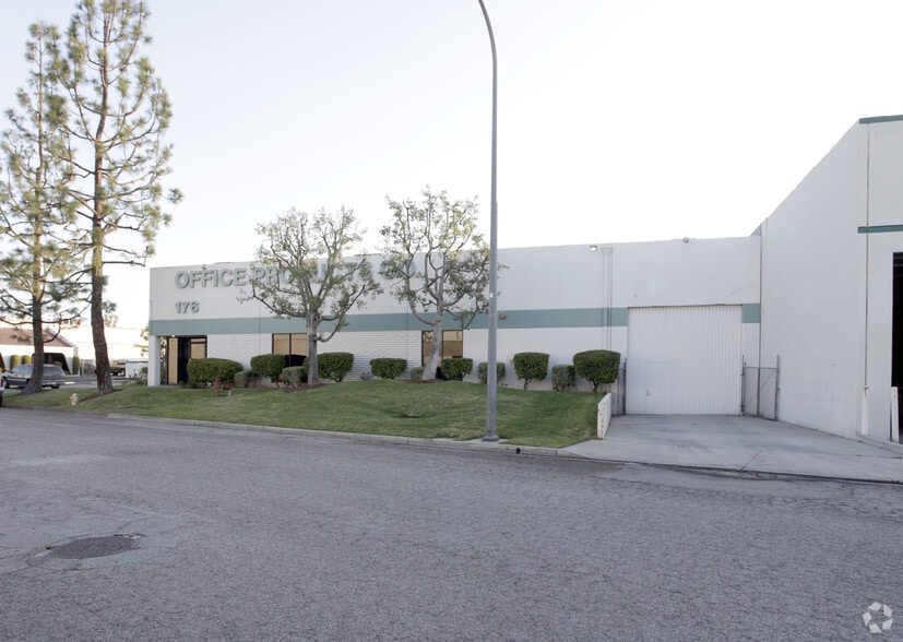 More Photos Of 176 Pacific St, Pomona Warehouse For Sale