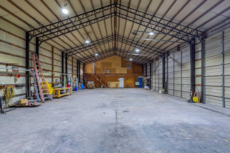 More Photos Of 286 Industrial Ave, Welch Industrial For Sale