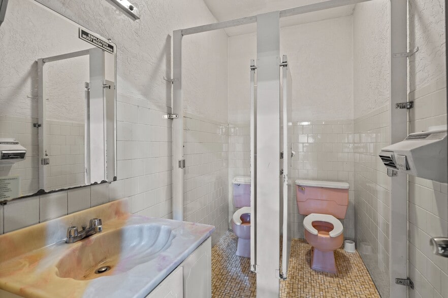 More Photos Of 50 Pleasant St, Norton Storefront Retail Office For Lease