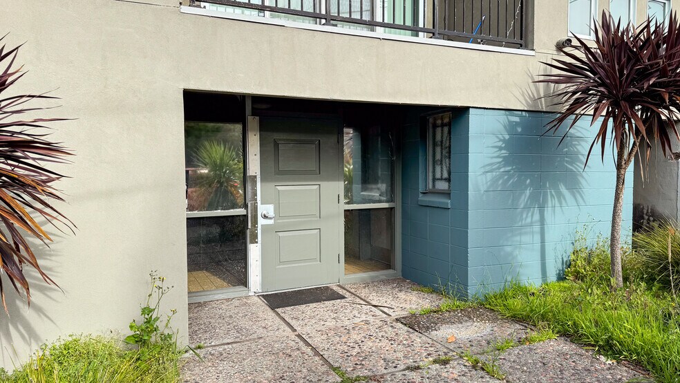 More Photos Of 369 Palm Ave, Oakland Apartments For Sale