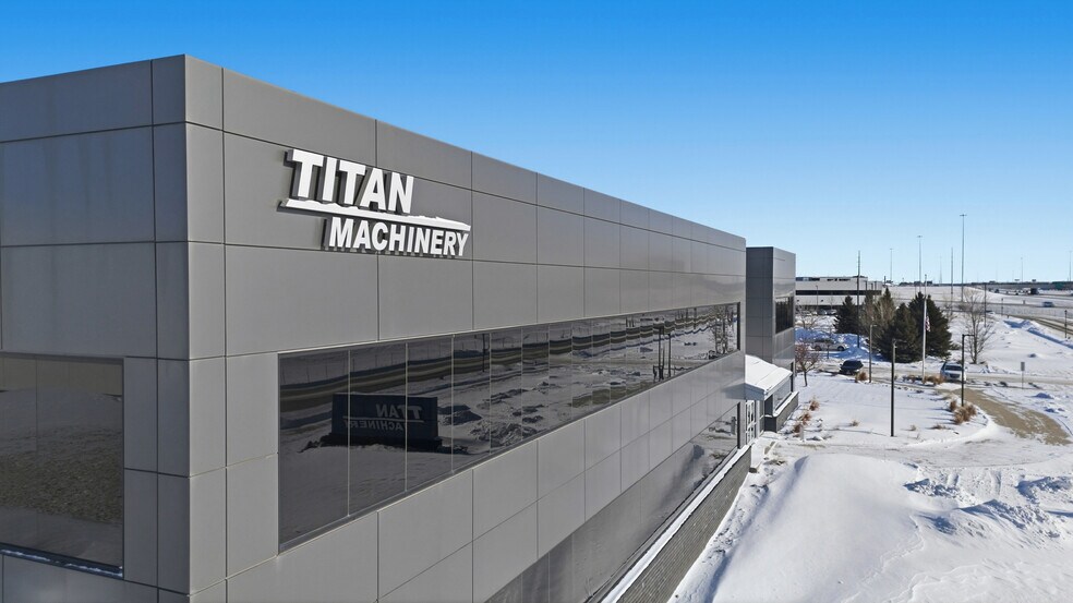 More Photos Of 644 E Beaton Dr, West Fargo Office For Lease