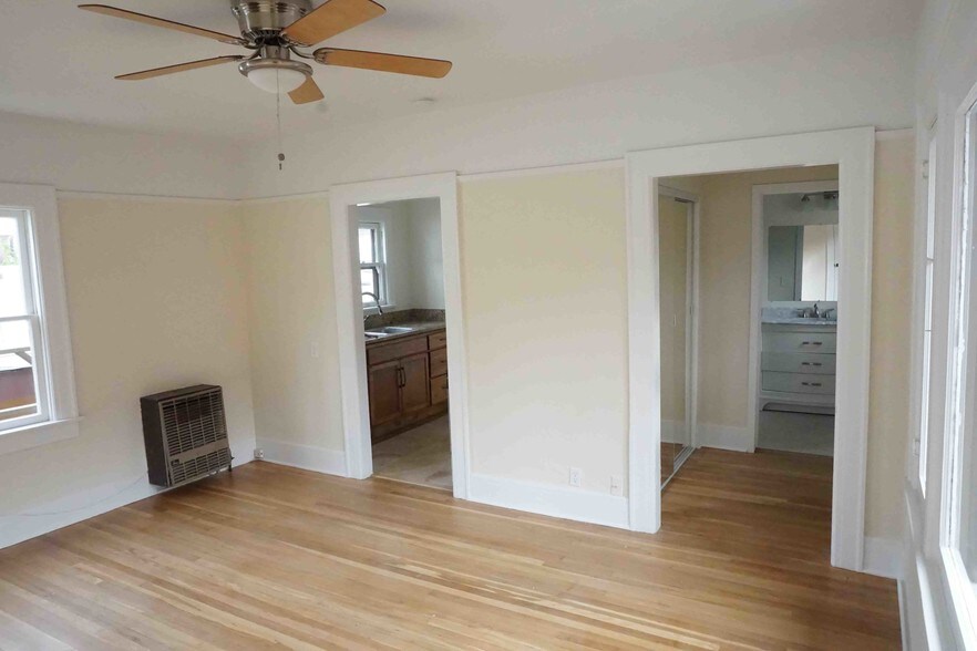 More Photos Of 1301 N Broadway, Santa Ana Apartments For Sale