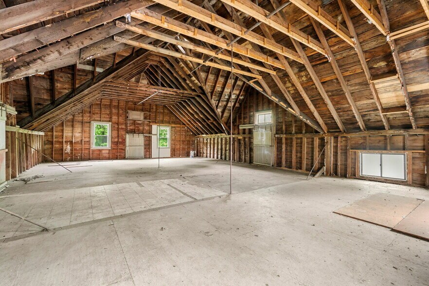 More Photos Of 72 Main St, Wareham Apartments For Sale