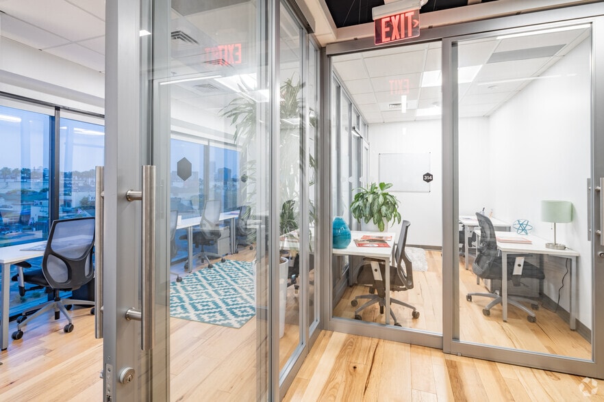 More Photos Of 145 S Fairfax Ave, Los Angeles Coworking Space