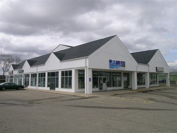 More Photos Of 703-707 W Superior St, Wayland Freestanding For Lease