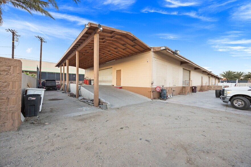 More Photos Of 81500 Industrial Pl, Indio Warehouse For Sale