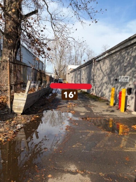 More Photos Of 2424 State Rd, Bensalem Warehouse For Lease