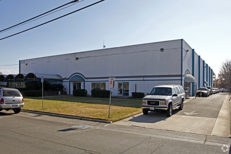 Primary Photo Of 320 Commerce Cir, Sacramento Warehouse For Lease