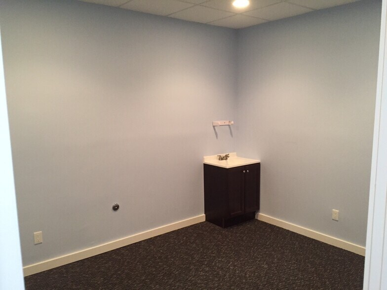 More Photos Of 10887 N Military Trl, Palm Beach Gardens Medical For Lease