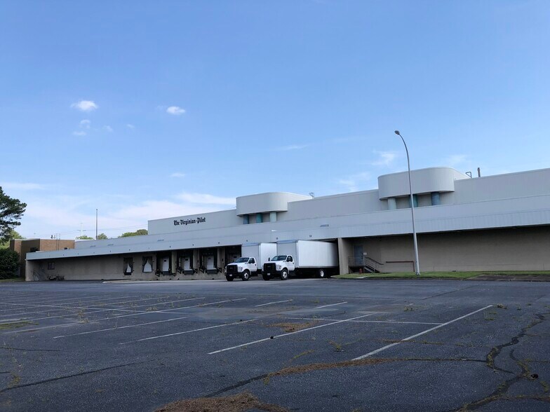 More Photos Of 5429 Greenwich Rd, Virginia Beach Manufacturing For Sale
