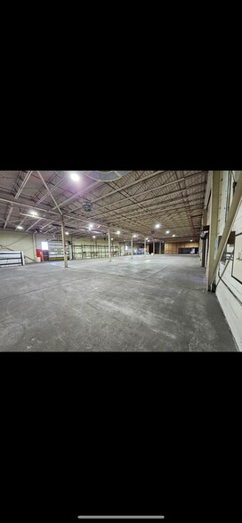 More Photos Of 31 Machias Bay Dr, Cutler Distribution For Lease