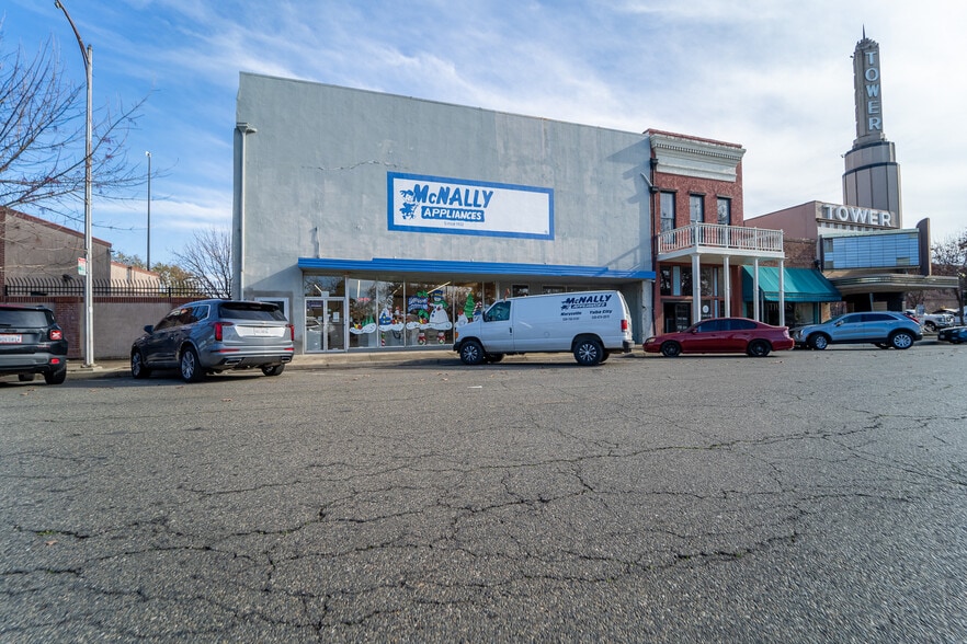 Primary Photo Of 119 D St, Marysville Storefront Retail Office For Sale