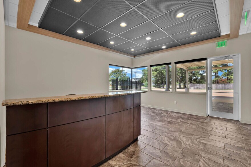 More Photos Of 8509 Line Ave, Shreveport Office For Sale