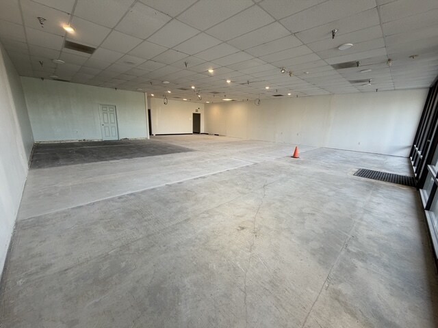 More Photos Of 777 California 49, Jackson General Retail For Lease