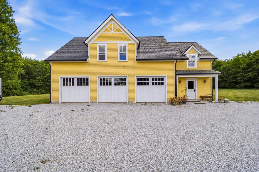 More Photos Of 3126 Mennonite Rd, Mantua Sports And Entertainment For Sale