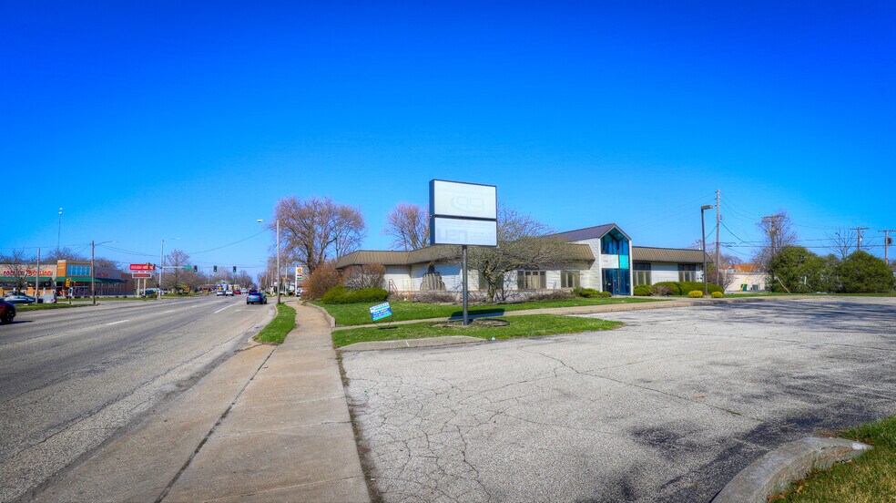 More Photos Of 1234 N Water St, Decatur Office For Sale