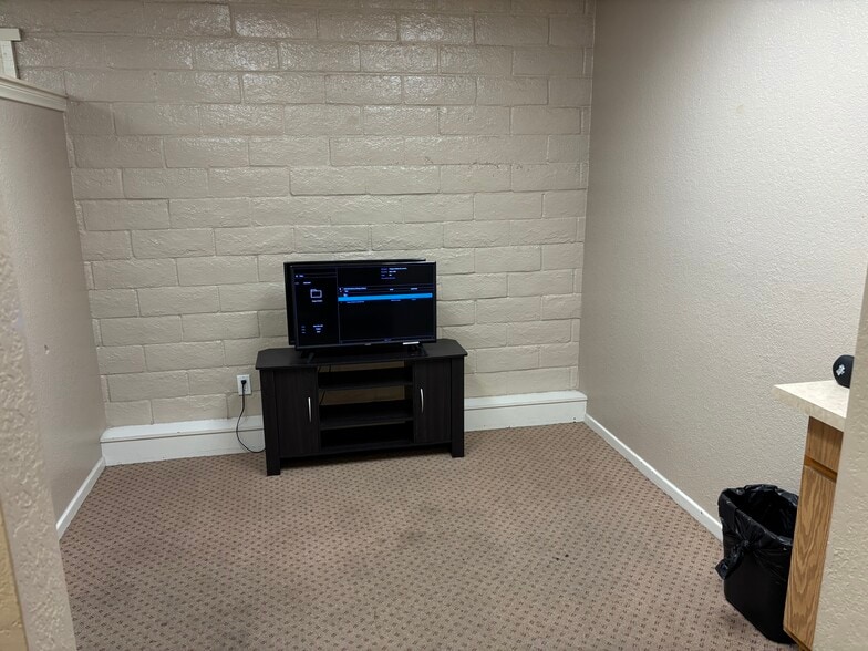 More Photos Of 23470 Olive Wood Plaza Dr, Moreno Valley Office Residential For Lease
