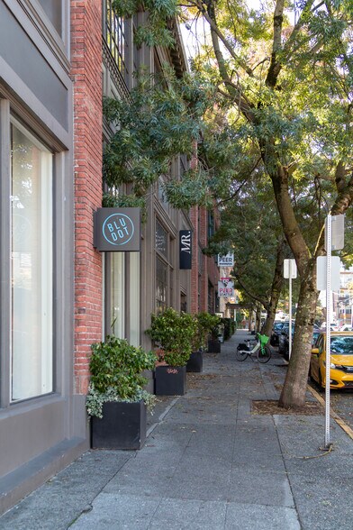 More Photos Of 401 E Pine St, Seattle Freestanding For Lease