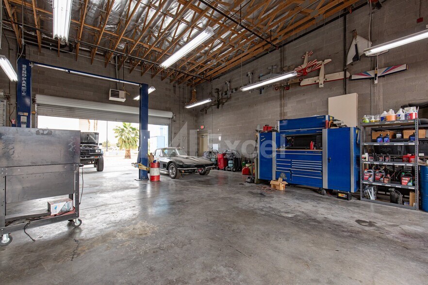 More Photos Of 3045 N Lamb Blvd, Las Vegas Auto Repair For Lease