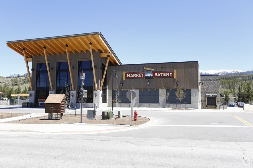 More Photos Of 78337 US 40 Hwy, Winter Park Supermarket For Lease