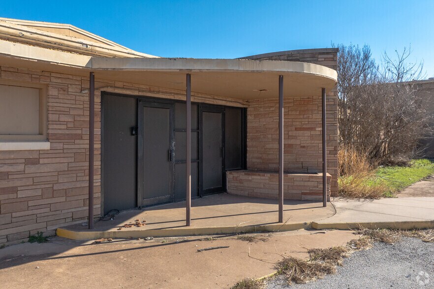 More Photos Of 3101 Armory Rd, Wichita Falls Flex For Sale