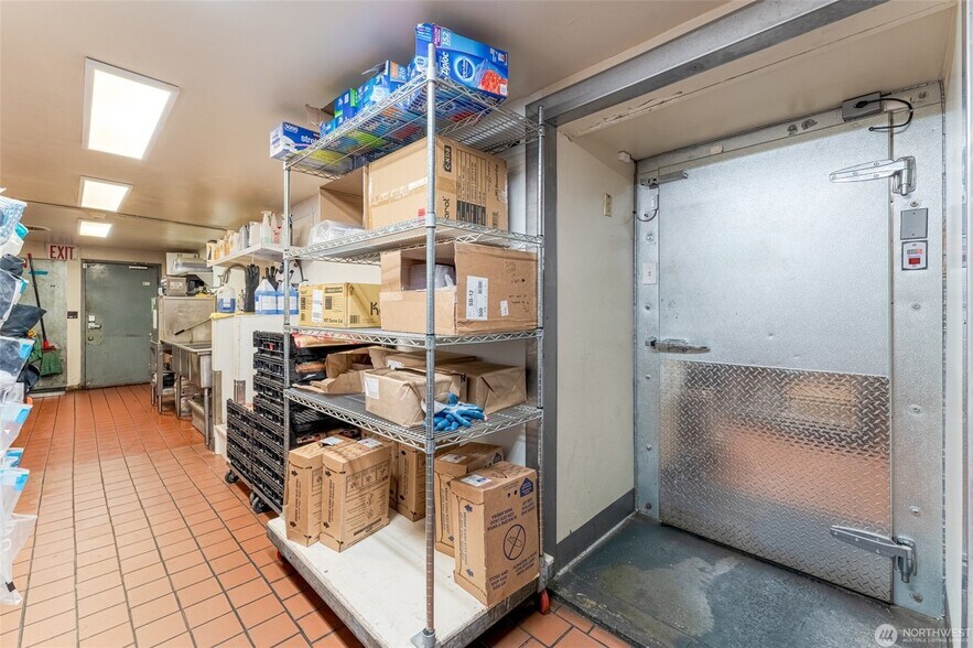 More Photos Of 805 Basin St NW, Ephrata Specialty For Sale