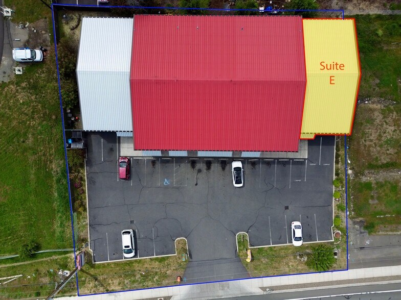 More Photos Of 806 S Pacific Hwy, Talent General Retail For Lease