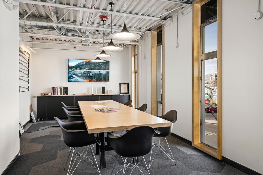 More Photos Of 400 S Wells Ave, Reno Office For Sale
