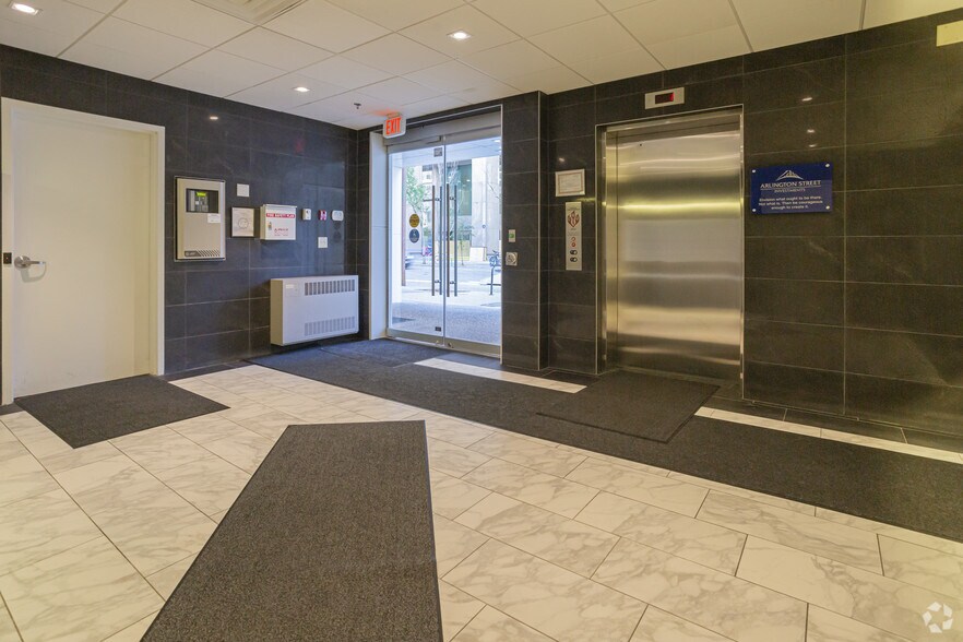 More Photos Of 718 8th Ave SW, Calgary Office For Sale