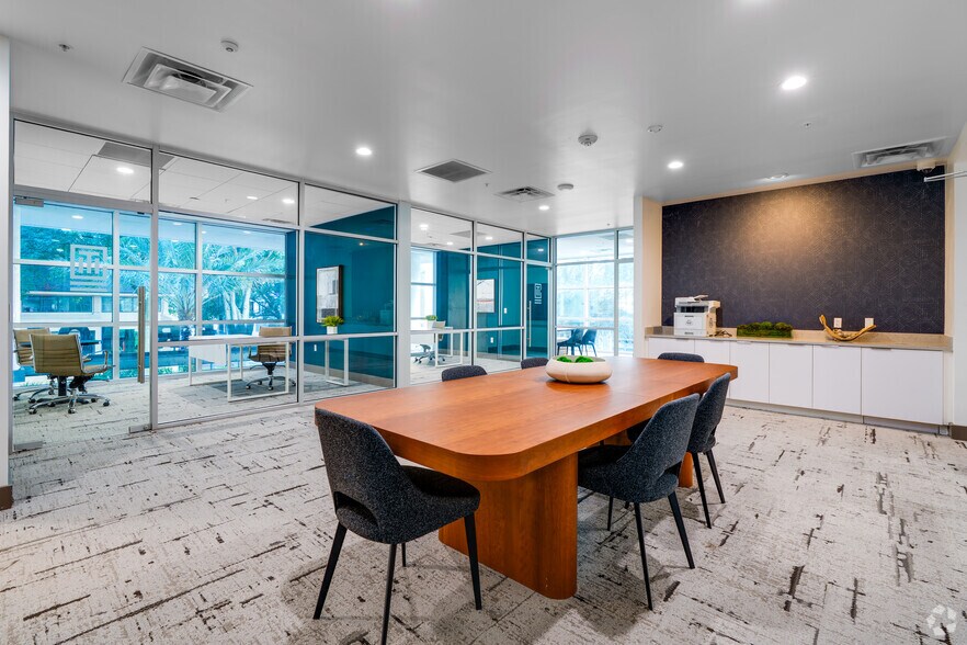 More Photos Of 101 Lake Ave, Orlando Apartments For Lease