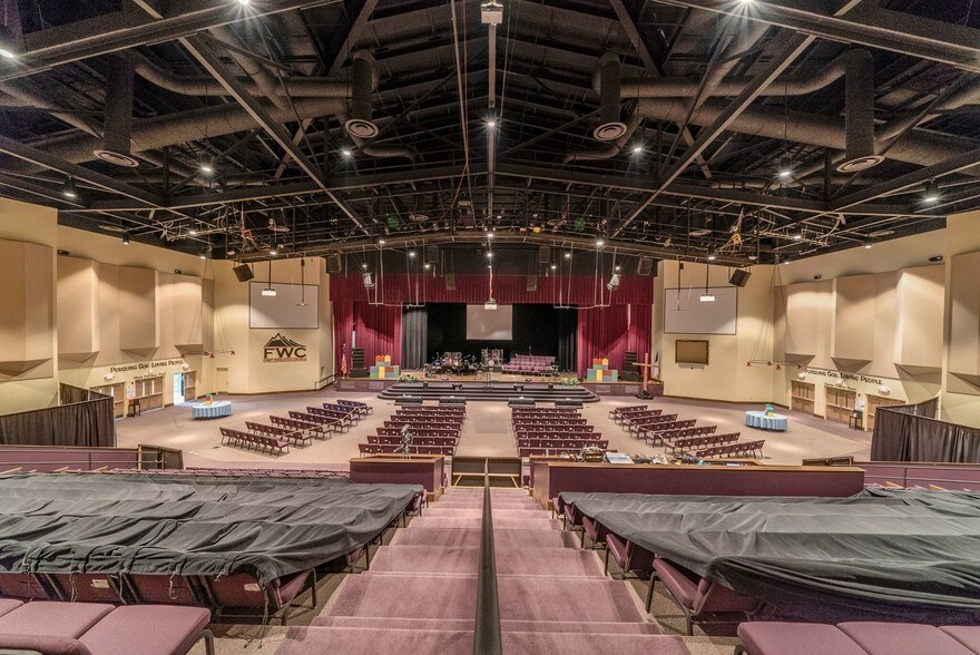 More Photos Of 1701 Westchester Dr, High Point Religious Facility For Sale