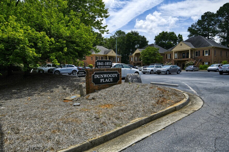 More Photos Of 1849 Peeler Rd, Dunwoody Medical For Lease