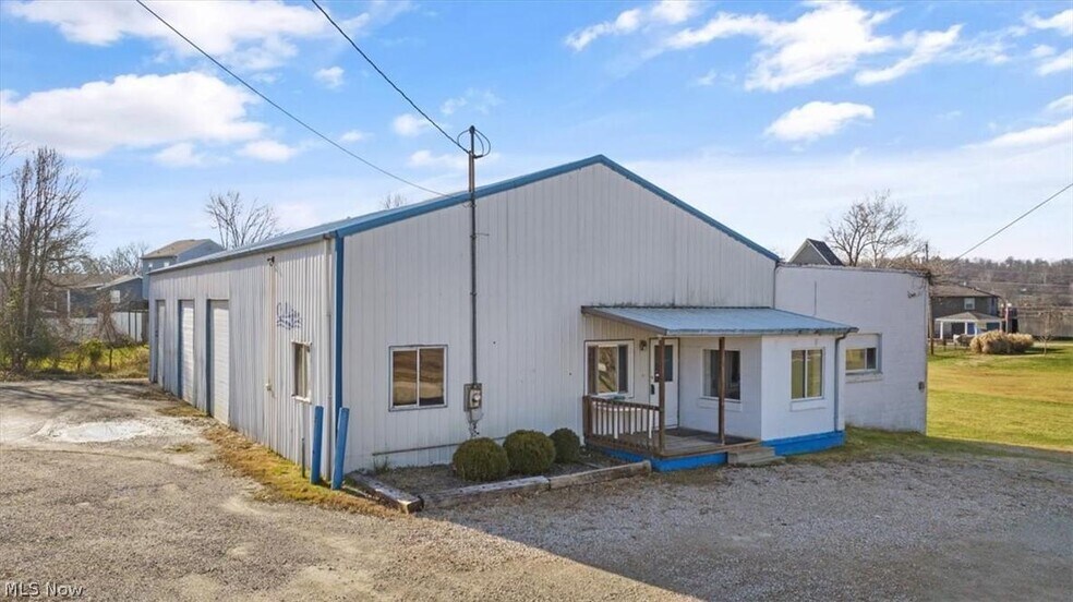 More Photos Of 316 16th St, Vienna Service For Sale