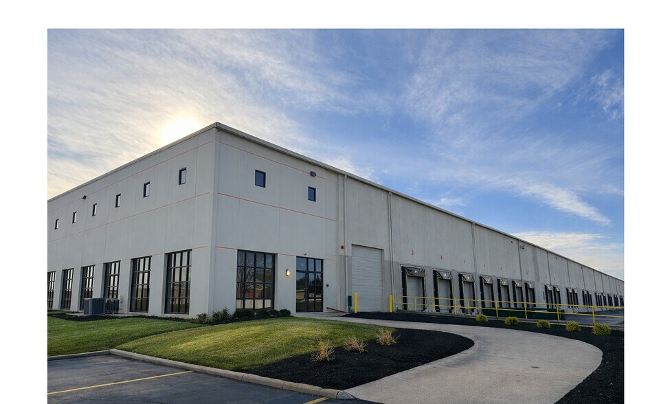 More Photos Of 2302 Wright Brothers Ave, Columbus Warehouse For Lease