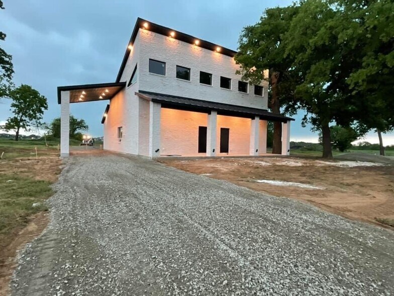 Primary Photo Of 11106 Rogers Rd, Thackerville Office For Lease