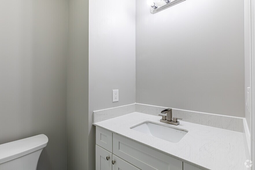 More Photos Of 31-1 Lillian Dr, Manchester Apartments For Sale