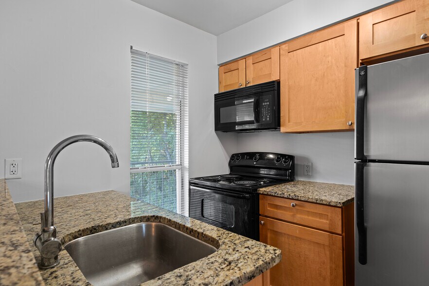 More Photos Of 2523 Durwood St, Austin Apartments For Sale