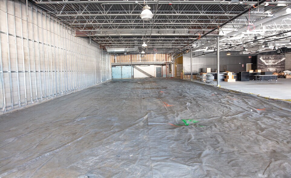 More Photos Of 109-123 Main St, North Andover Unknown For Lease