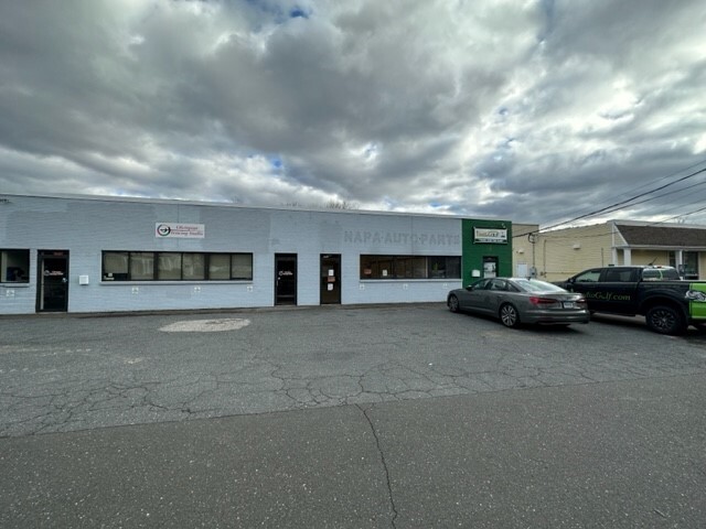 Primary Photo Of 388 Danbury Rd, Wilton Flex For Lease