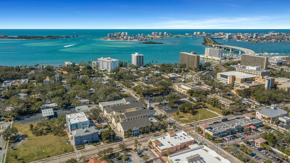 More Photos Of 411 Turner St, Clearwater Religious Facility For Lease