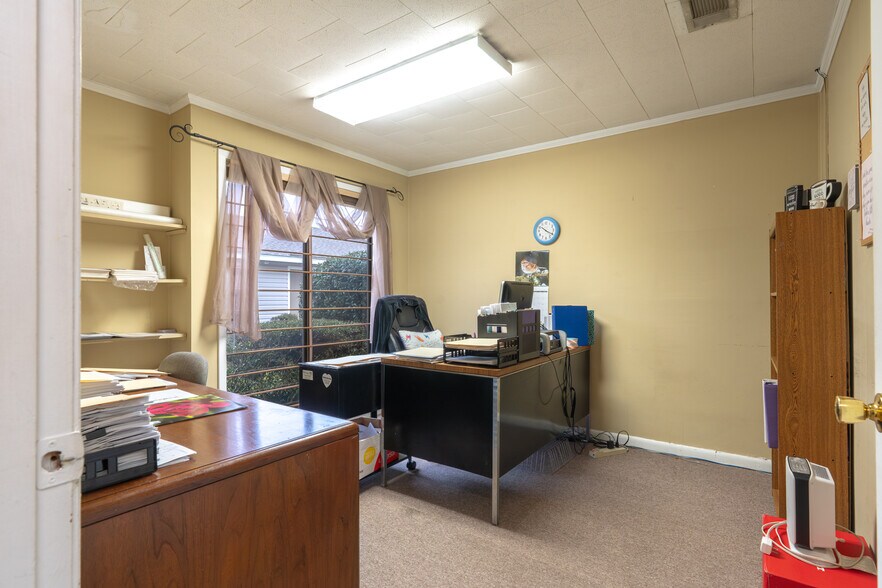 More Photos Of 1859 Avenue of America, Monroe Serviced Offices For Sale
