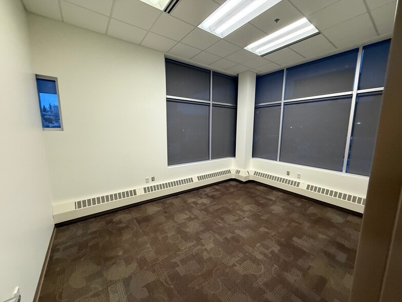 More Photos Of 4015 Lake Otis Pky, Anchorage Office For Lease