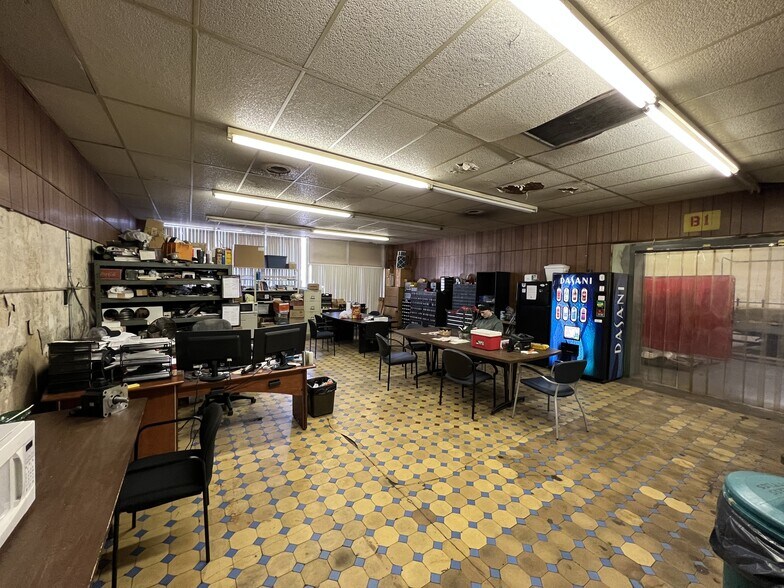 More Photos Of 4511 Dodds Ave, Chattanooga Warehouse For Sale