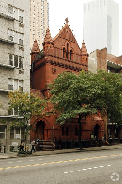 More Photos Of 417 W 57th St, New York Religious Facility For Sale