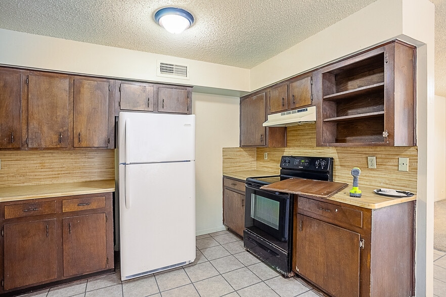 More Photos Of 1750 N Pine St, Kountze Apartments For Sale