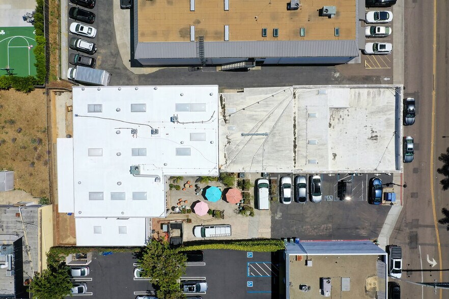 More Photos Of 118 S Cedros Ave, Solana Beach Storefront For Sale