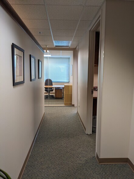 More Photos Of 1749 S Naperville Rd, Wheaton Medical For Lease