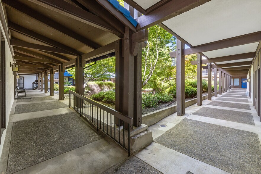 Primary Photo Of 181 Andrieux St, Sonoma Medical For Lease
