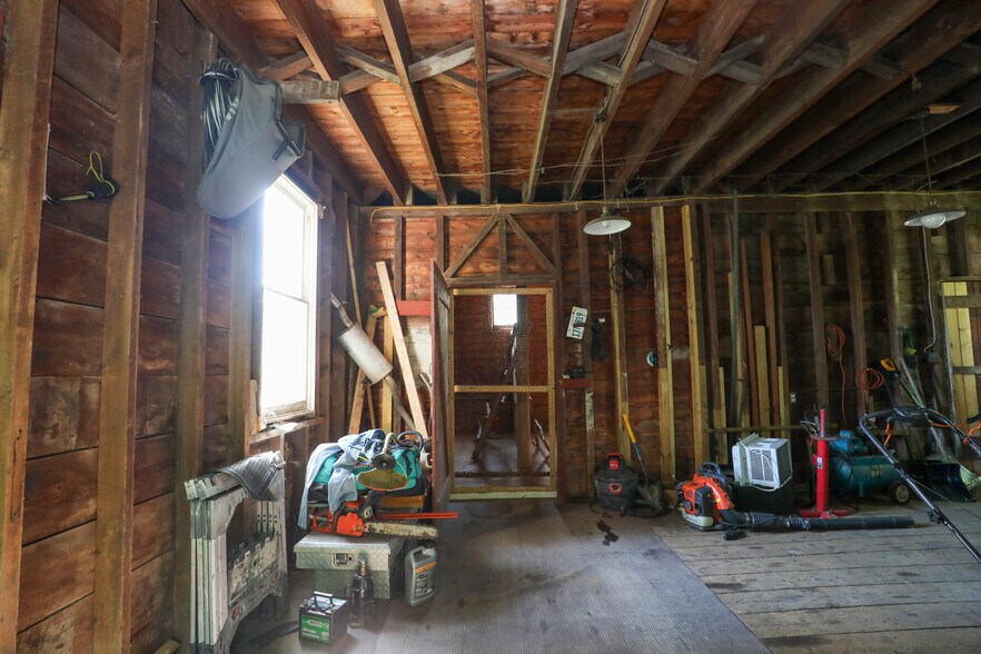 More Photos Of 12 Lounsbury Ct, Kingston Light Manufacturing For Lease