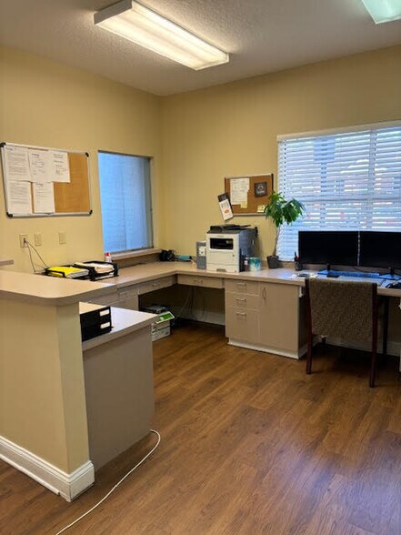 More Photos Of 1555 Kingsley Ave, Orange Park Medical For Sale